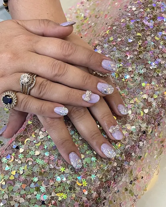 Nail art, glitter finish